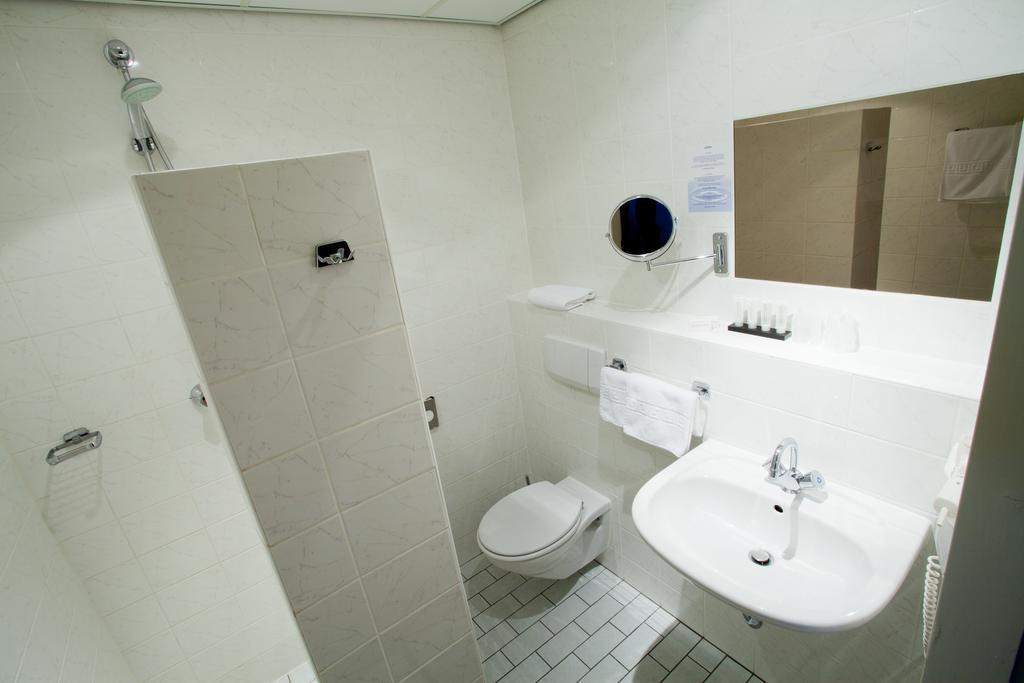 Two Brothers Hotel Astoria Noordwijk Quarto foto